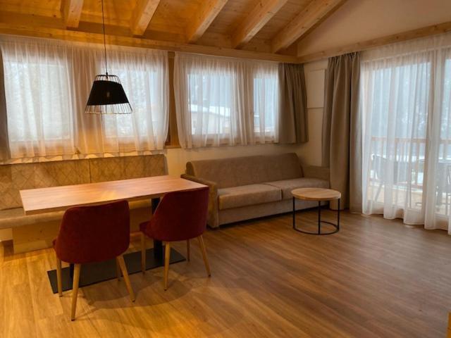 Les Ciases Chalets Dolomites 산 비질리오 디 마레베 외부 사진